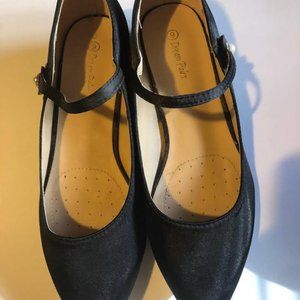 Dream Pairs Black Women's Shoes sz 9